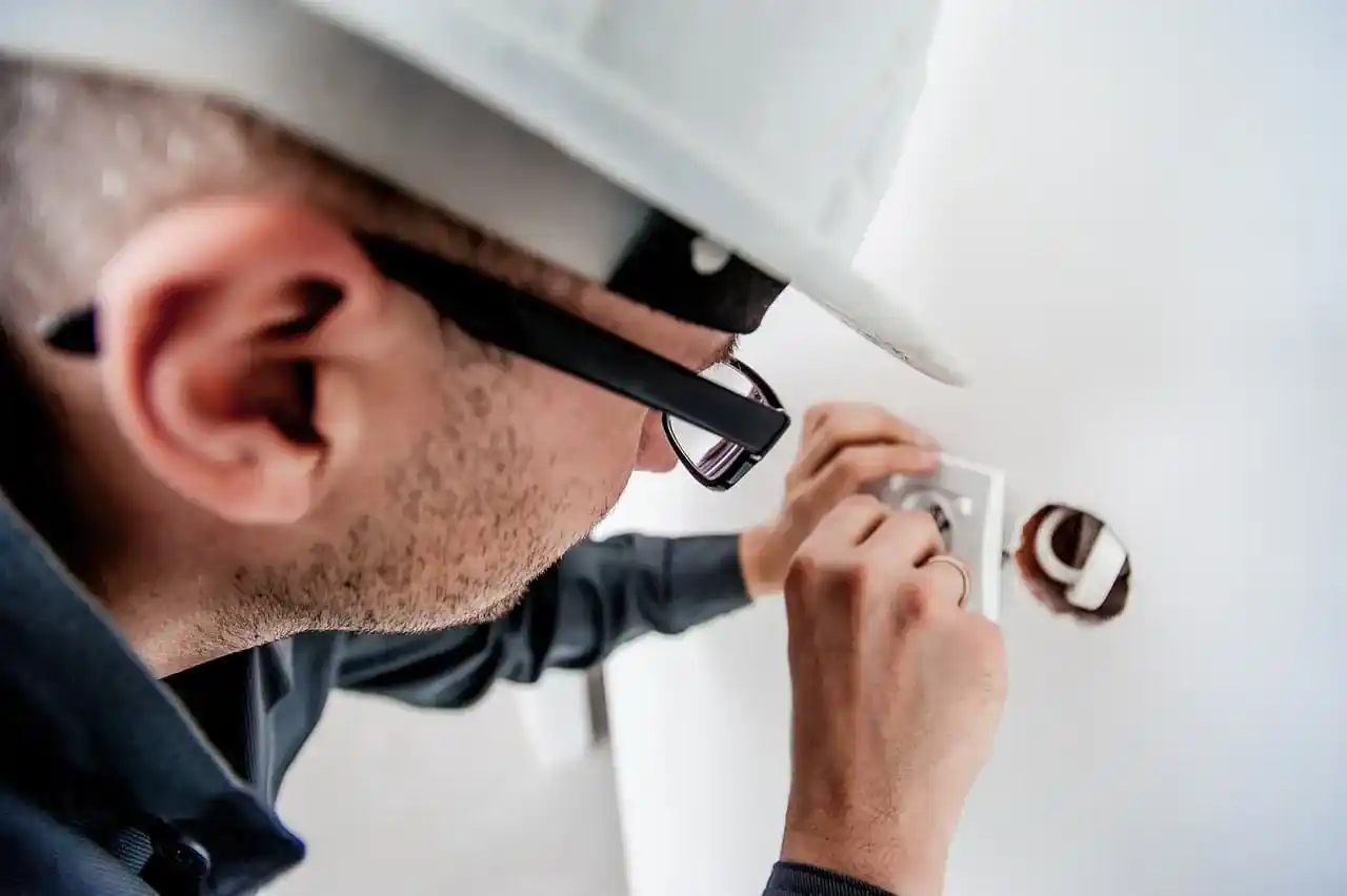 Instalaciones Eléctricas Residenciales e Industriales | Vartemex Remodelación y Construcción
